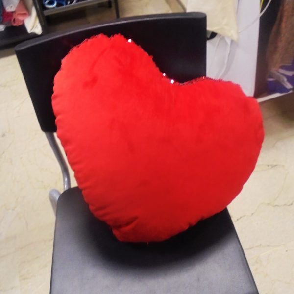 Καρδιά μαξιλάρι με παγιέτα κόκκινη