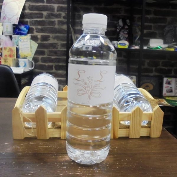Ετικέτες για μπουκάλια νερού για γάμο βέλβετ