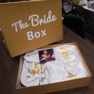 Bride box με προσωποποιημένα δώρα νύφης